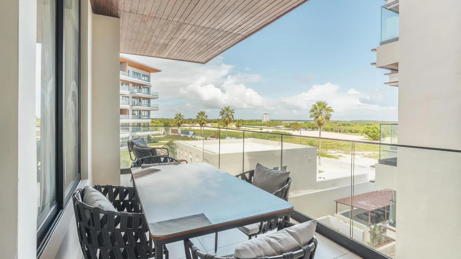 Spacious Apartment In Capcana Minutes To The Beach Punta Cana